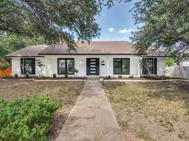 11335 Drummond Circle, Dallas, TX 75228