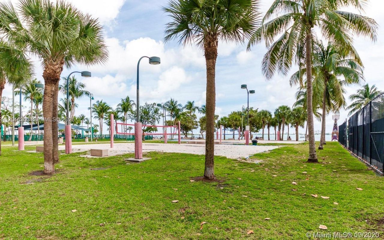 1717 N Bayshore Dr , Unit A-3751, Miami, FL 33132 Photo