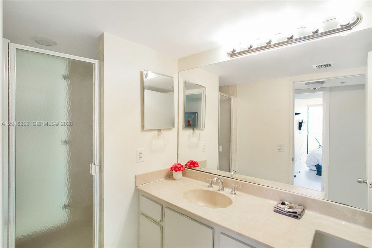 1717 N Bayshore Dr , Unit A-3751, Miami, FL 33132 Photo