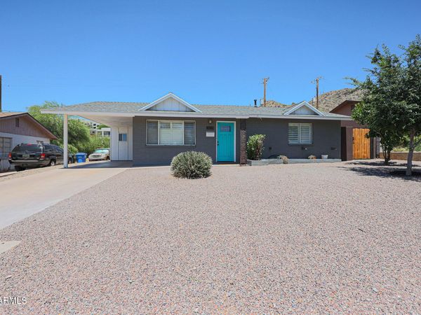 9854 N 1st Street, Phoenix, AZ 85020