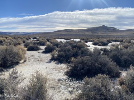 00 SW Break-a-heart Road, Stagecoach, NV 89429 Photo