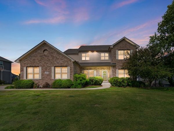 21042 Lakewoods Lane , Shorewood, IL 60404