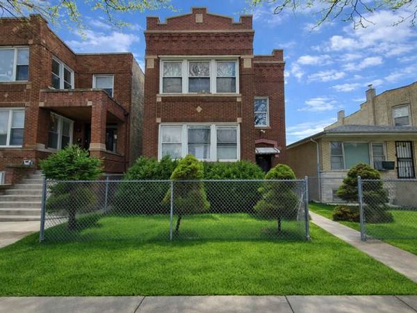 3008 N Davlin Court , Chicago, IL 60618