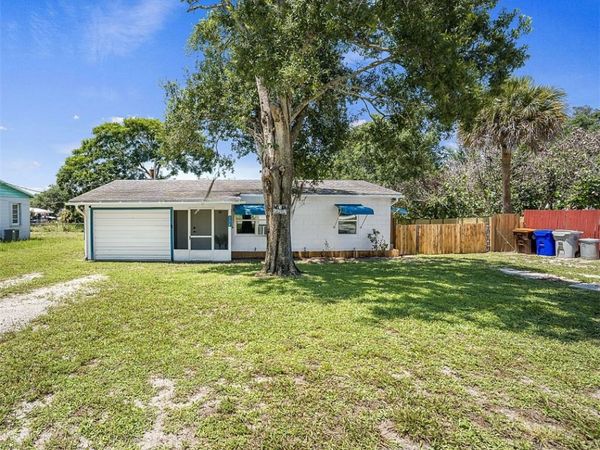 334 24th Place SE, Vero Beach, FL 32962