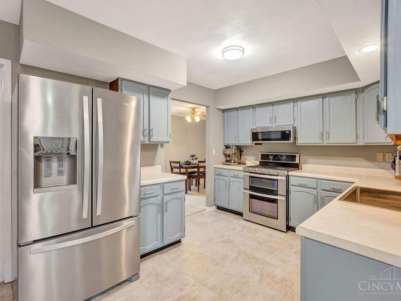 6026 Vereker Drive, Oxford, OH 45056 Photo 4