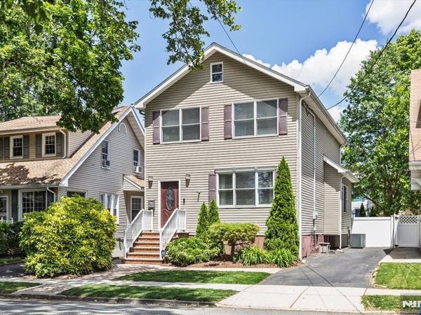 242 Washington Avenue, RUTHERFORD, NJ 07070