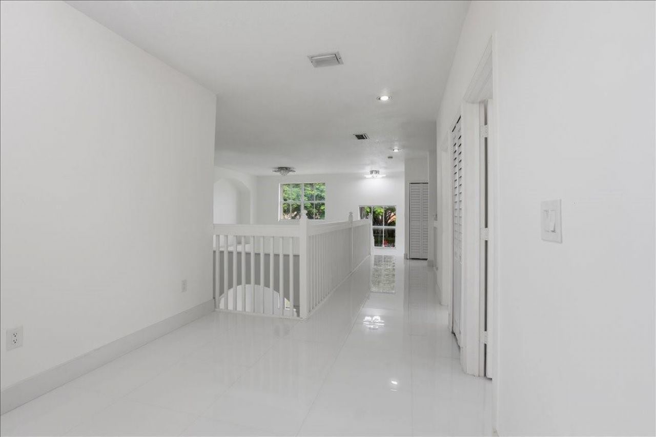 3802 SW 165th Terrace, Miramar, FL 33027 Photo