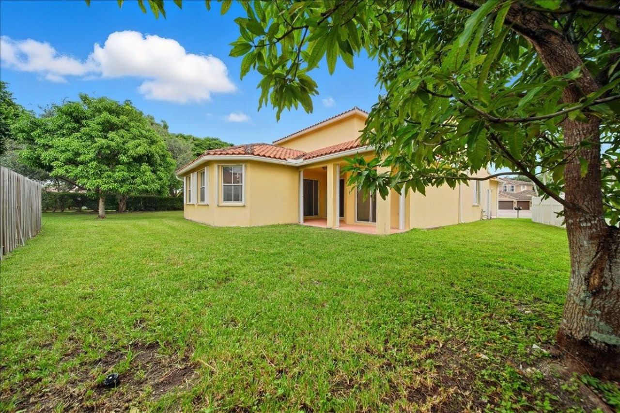 3802 SW 165th Terrace, Miramar, FL 33027 Photo