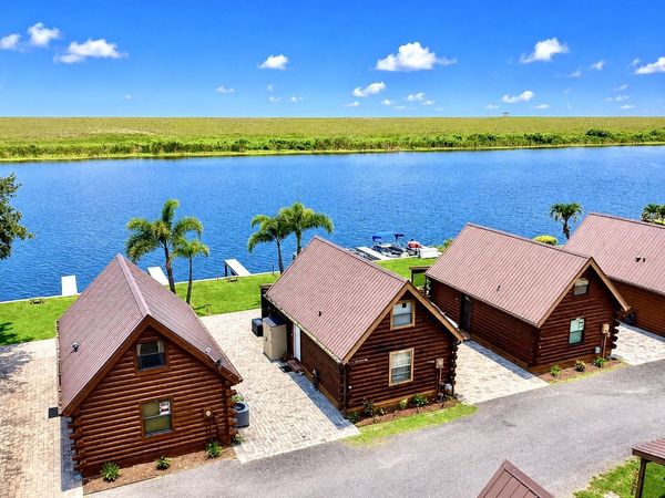 8346 Us-441, Unit 10, Okeechobee, FL 34974