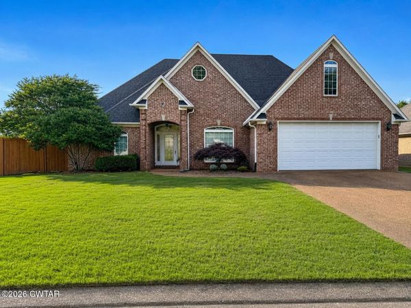 359 Meadow Brook Drive , Henderson, TN 38340