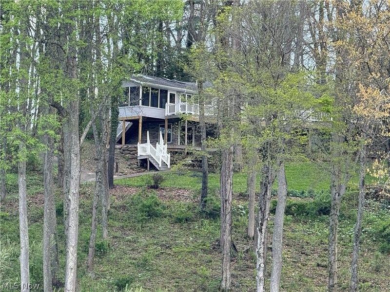 2594 W Buckhorn Drive, Millersburg, OH 44654 Photo 2