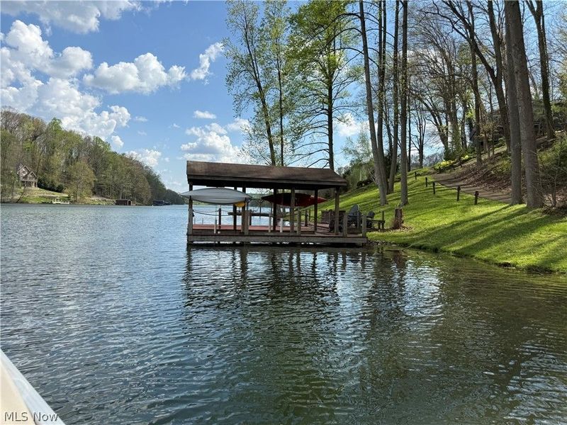 2594 W Buckhorn Drive, Millersburg, OH 44654 Photo 3
