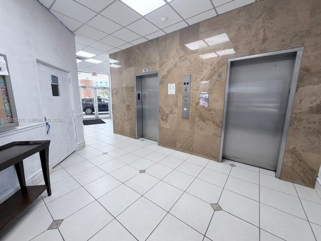 1825 S Ocean Dr , Unit 611, Hallandale Beach, FL 33009 Photo
