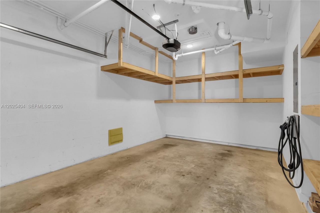2841 SW 27th St , Unit A, Miami, FL 33133 Photo