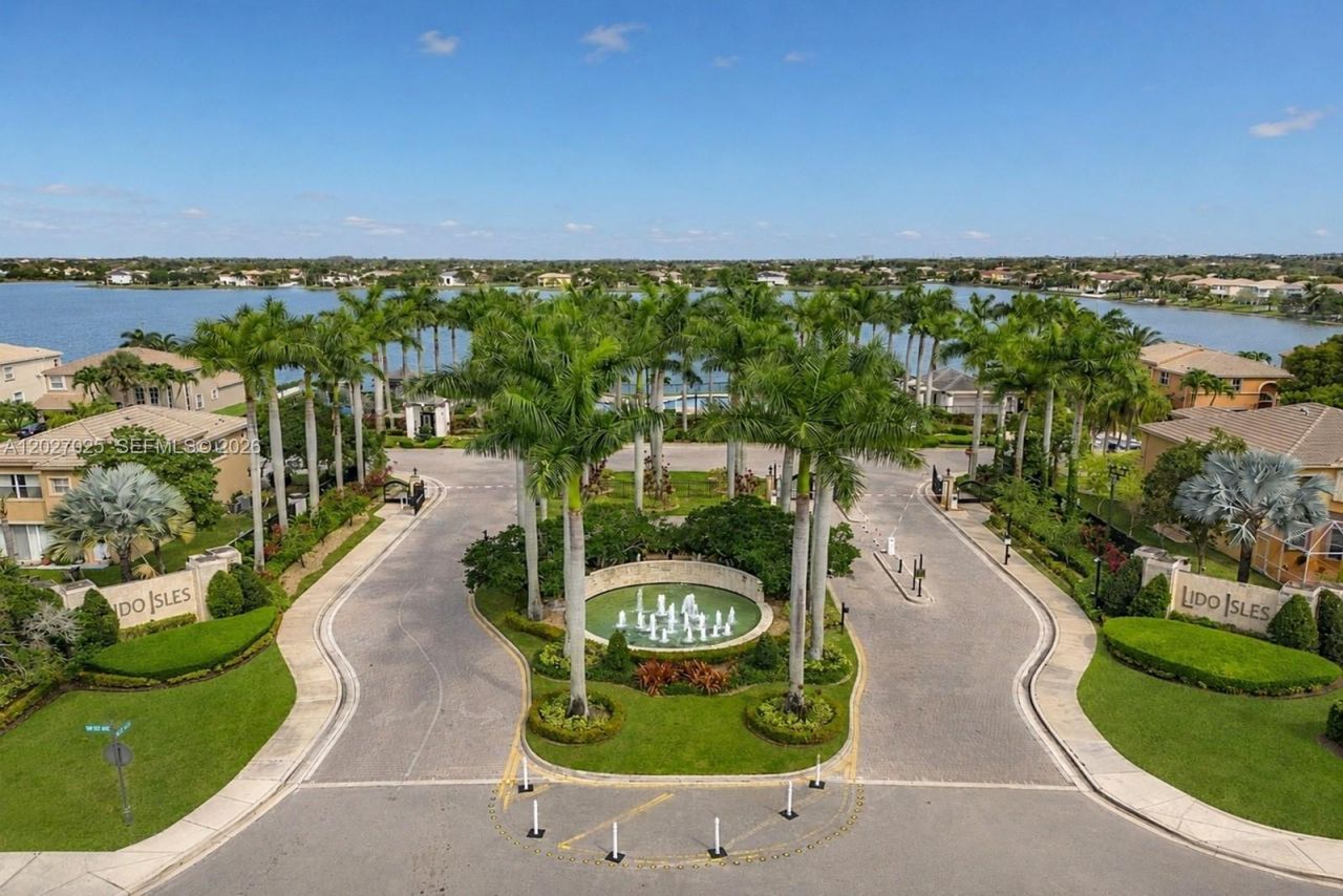 1453 SW 167th Ave , Pembroke Pines, FL 33027 Photo