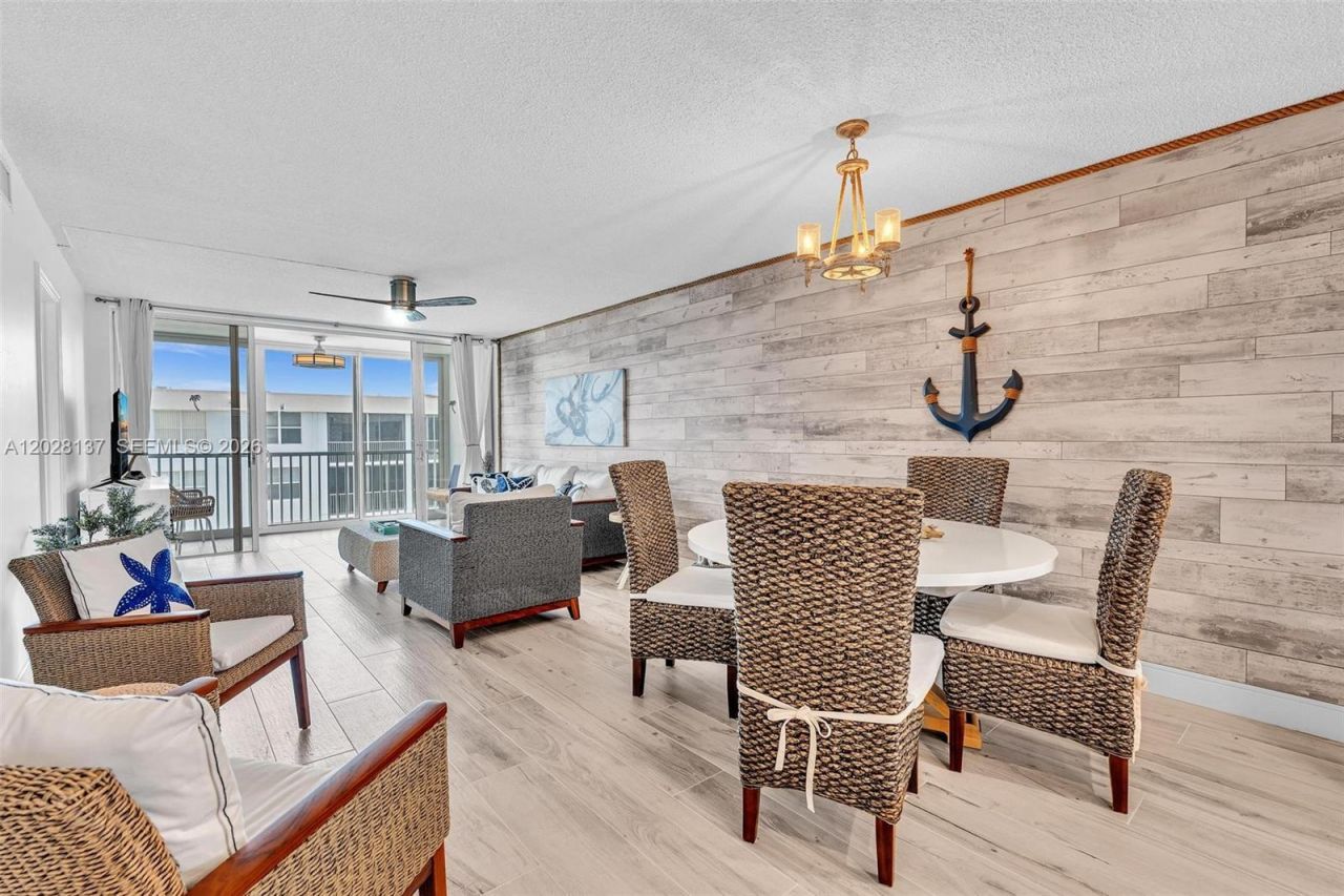 2018 S Federal Hwy , Unit 402, Boynton Beach, FL 33435 Photo