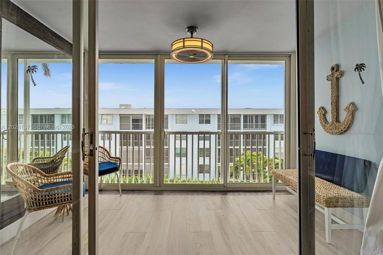 2018 S Federal Hwy , Unit 402, Boynton Beach, FL 33435 Photo