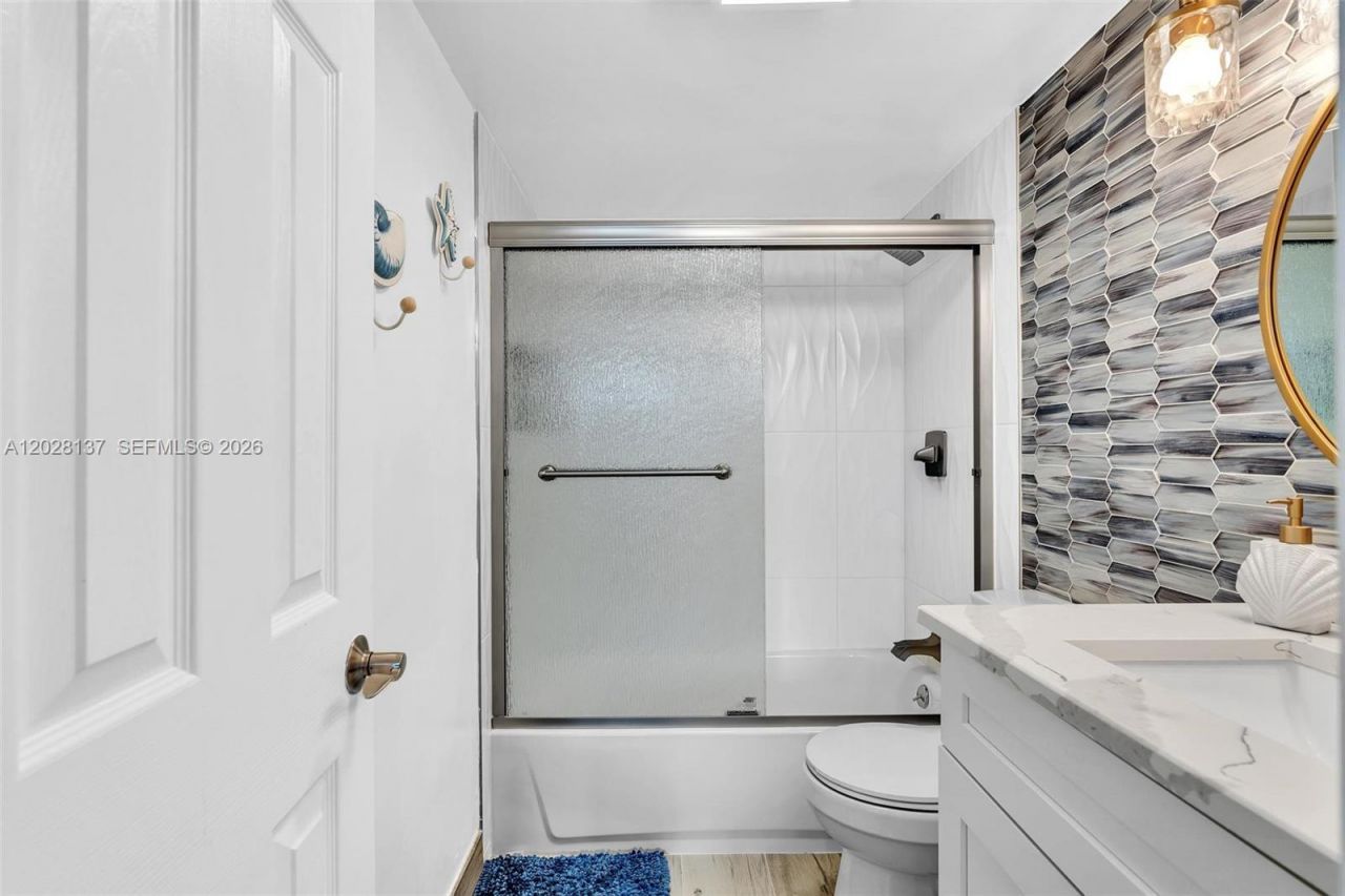 2018 S Federal Hwy , Unit 402, Boynton Beach, FL 33435 Photo