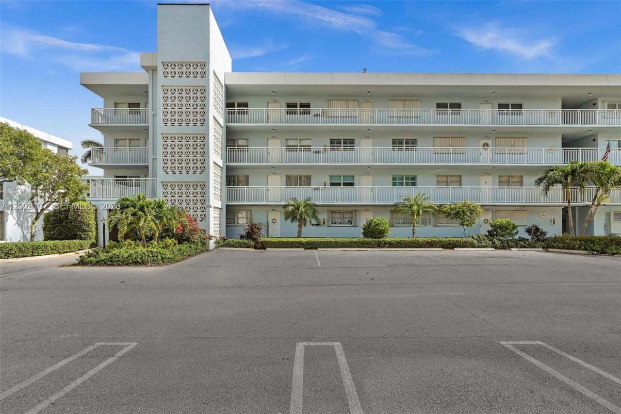 2018 S Federal Hwy , Unit 402, Boynton Beach, FL 33435 Photo