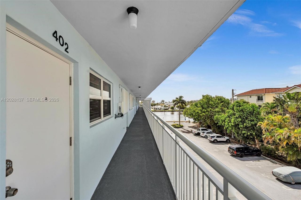2018 S Federal Hwy , Unit 402, Boynton Beach, FL 33435 Photo
