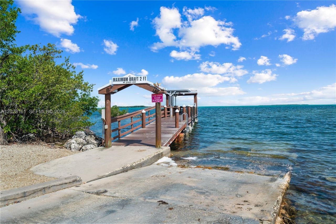 411 Mahogany Ave, Key Largo, FL 33037 Photo