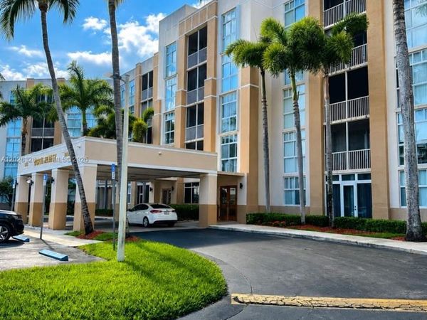 9755 NW 52nd St, Unit 219, Doral, FL 33178