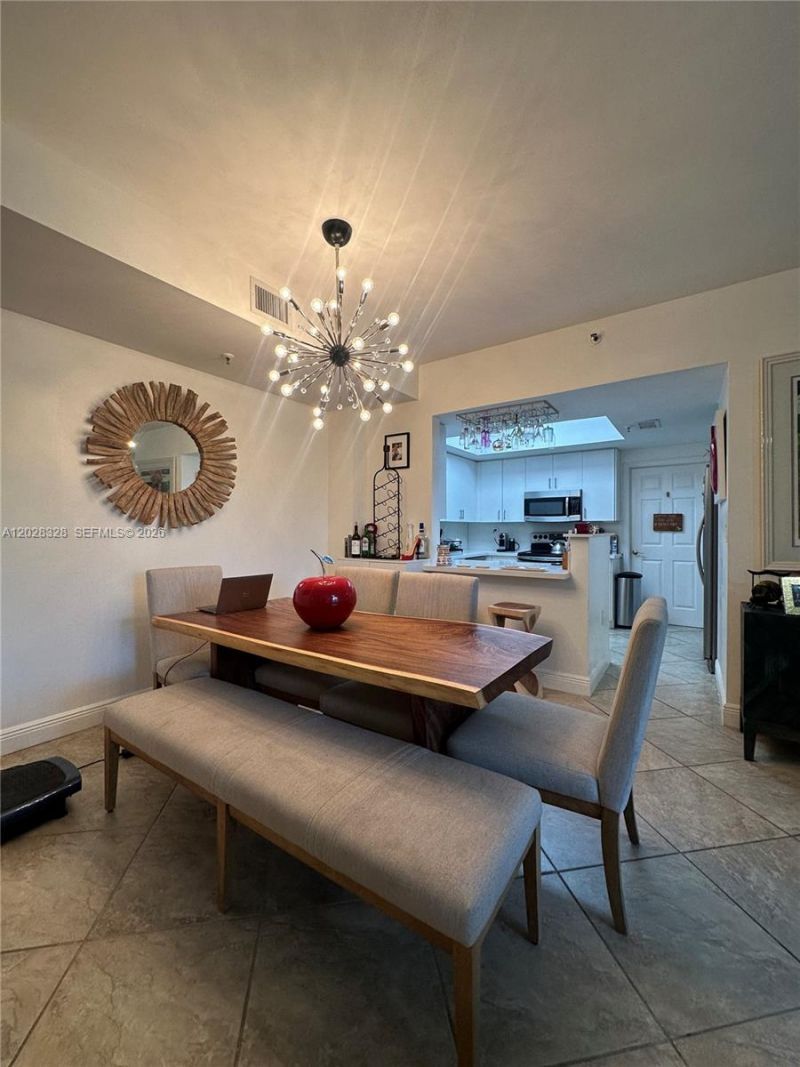 9755 NW 52nd St, Unit 219, Doral, FL 33178 Photo