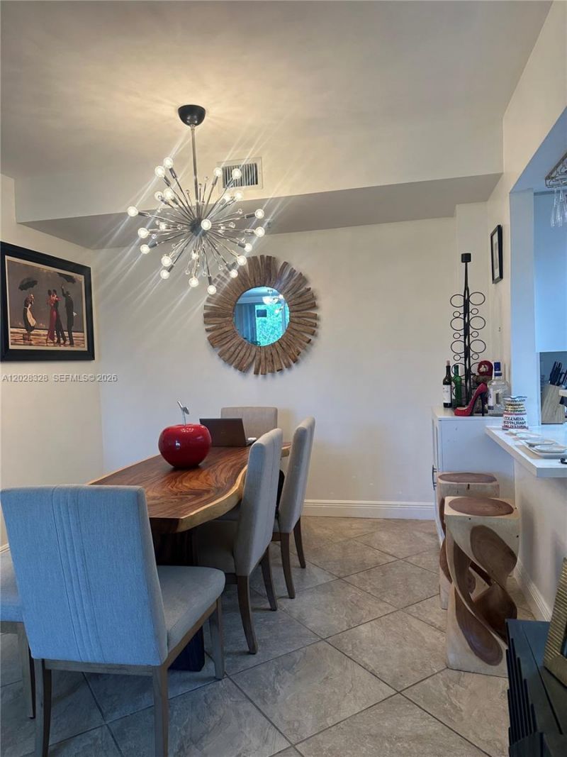 9755 NW 52nd St, Unit 219, Doral, FL 33178 Photo