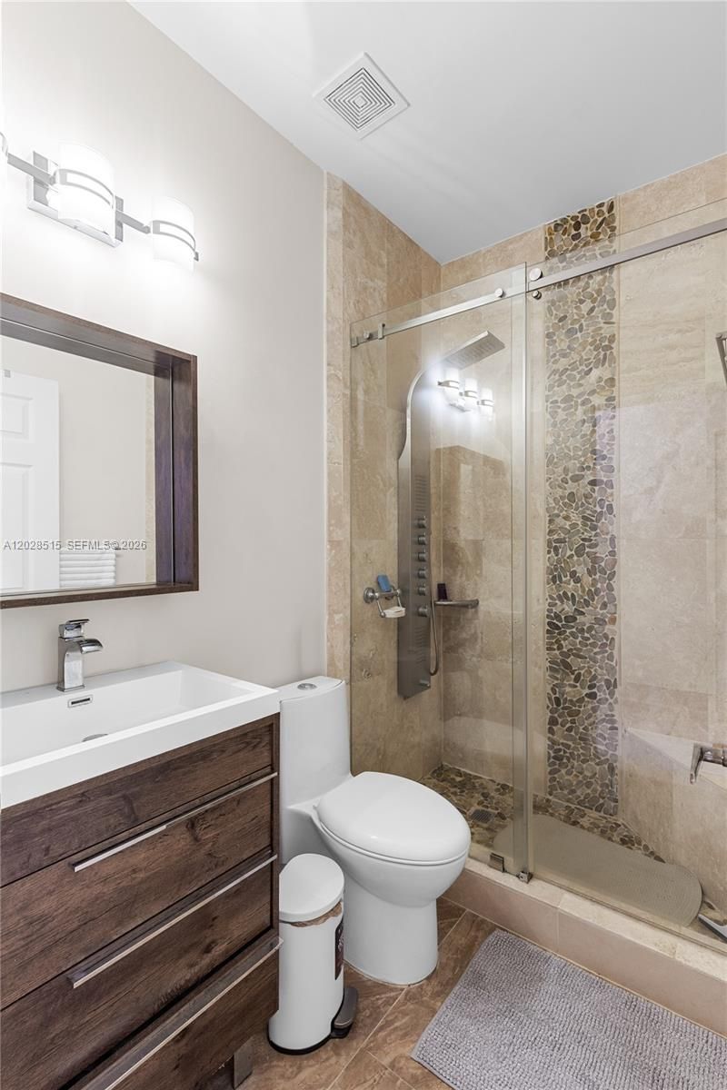 1714 Victoria Pointe Cir, Weston, FL 33327 Photo