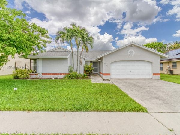 10360 NW 31st Ct , Sunrise, FL 33351