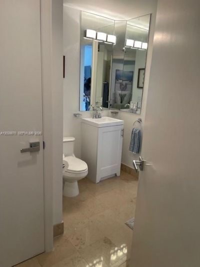 4779 Collins Ave , Unit 706, Miami Beach, FL 33140 Photo