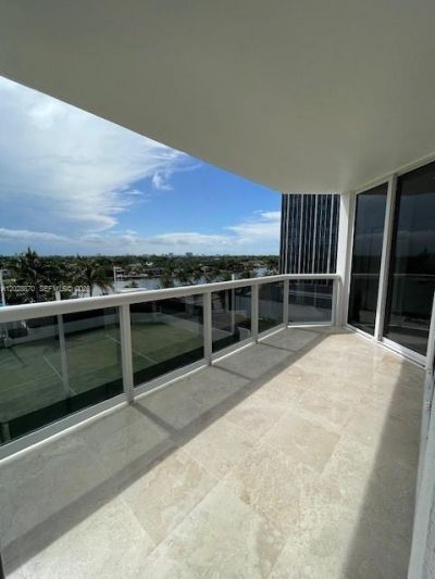 4779 Collins Ave , Unit 706, Miami Beach, FL 33140 Photo