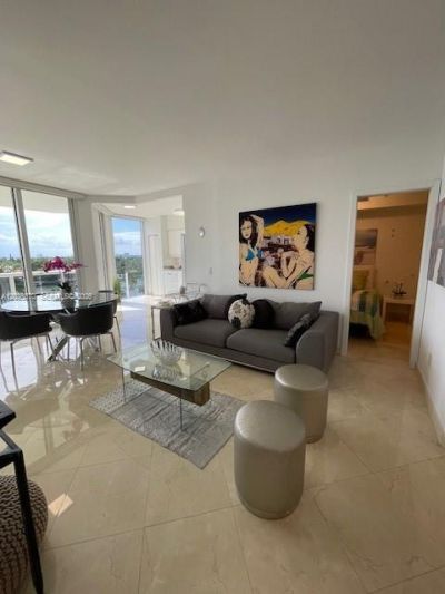 4779 Collins Ave , Unit 706, Miami Beach, FL 33140 Photo