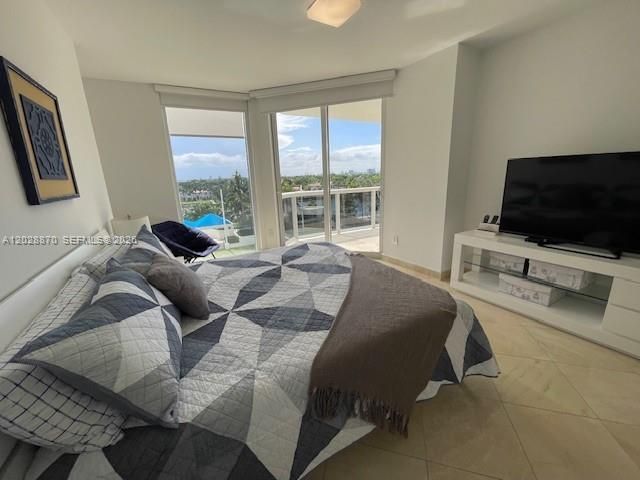 4779 Collins Ave , Unit 706, Miami Beach, FL 33140 Photo
