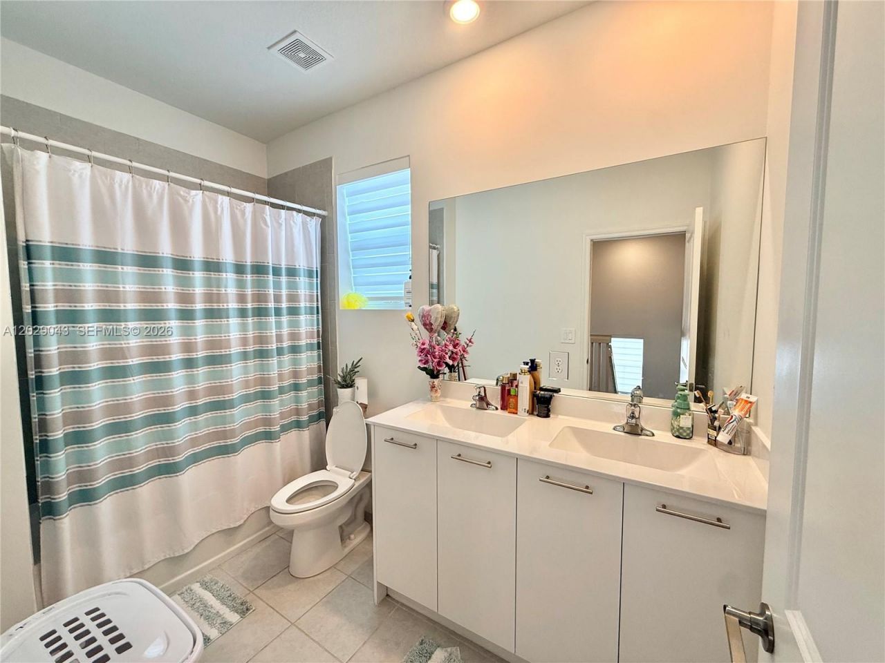 2462 NW 131st Cir , Miami, FL 33167 Photo