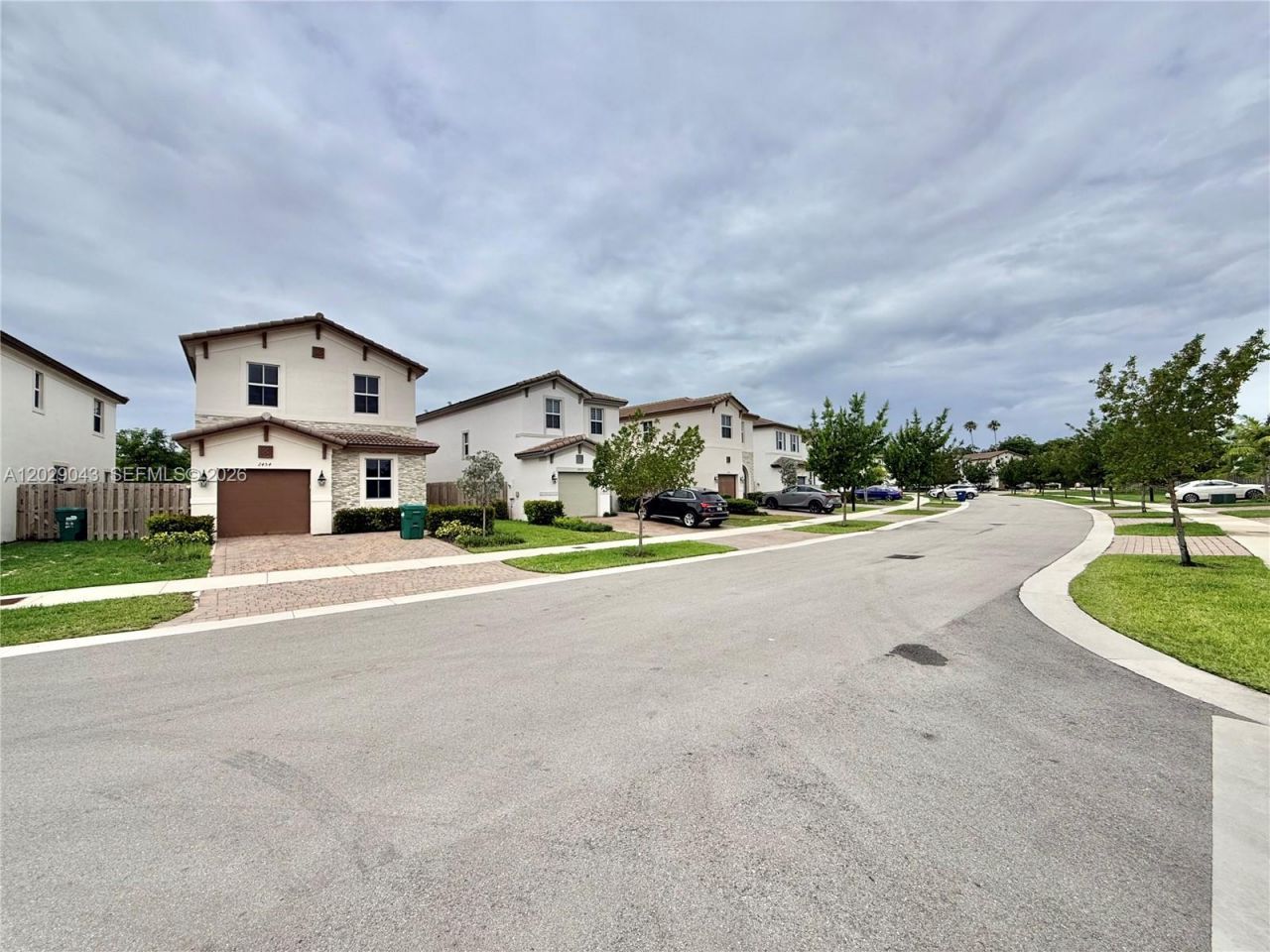 2462 NW 131st Cir , Miami, FL 33167 Photo