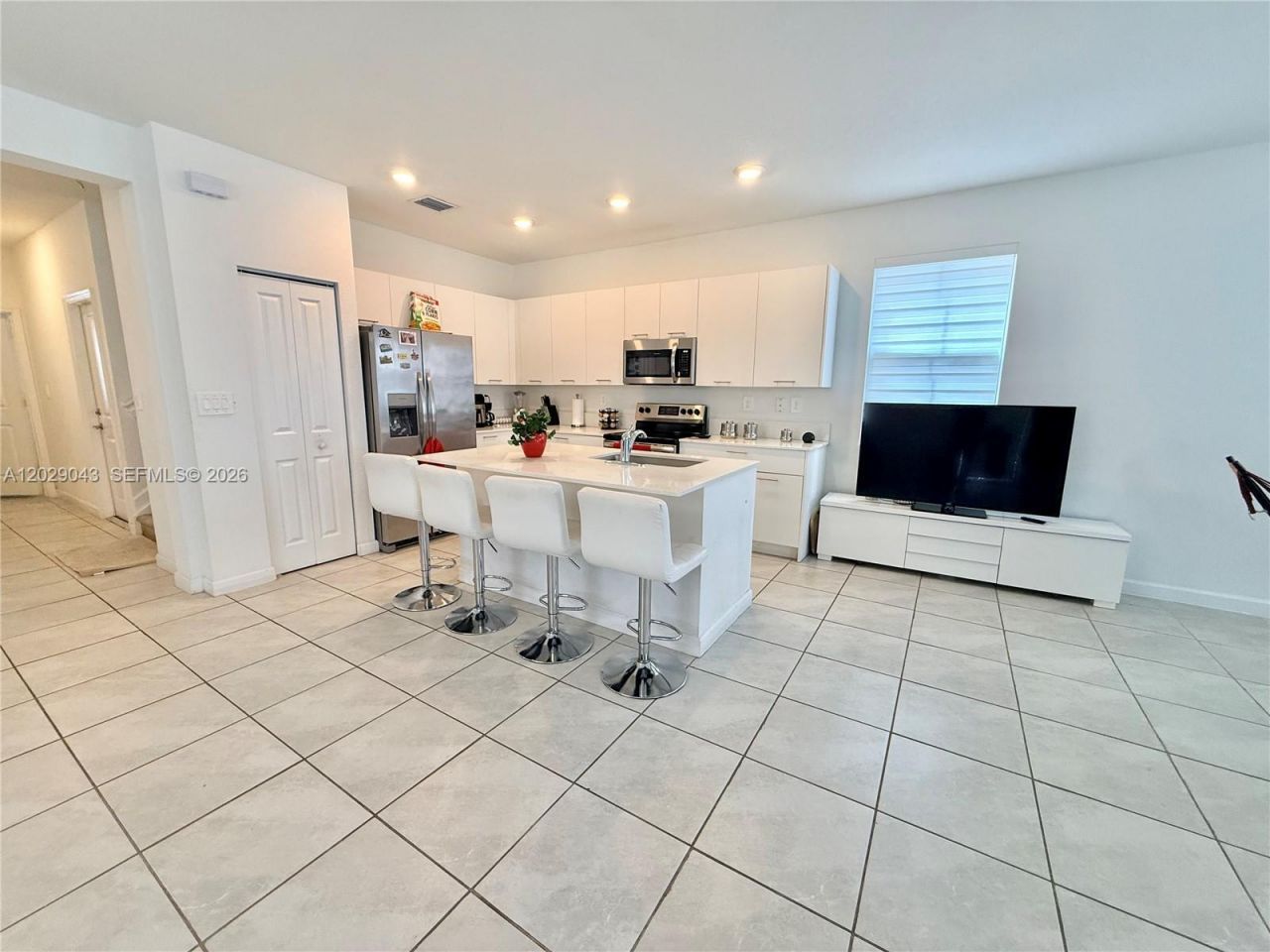 2462 NW 131st Cir , Miami, FL 33167 Photo