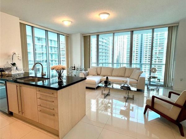 79 SW 12th St, Unit 2407-S, Miami, FL 33130