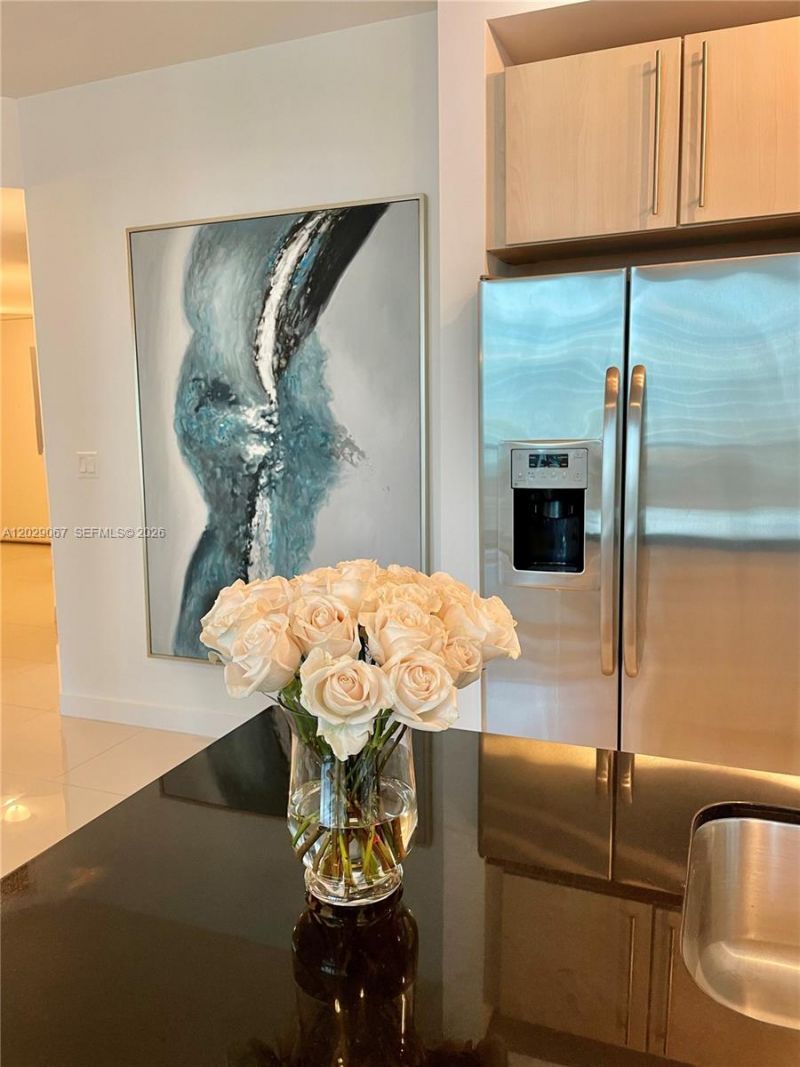 79 SW 12th St, Unit 2407-S, Miami, FL 33130 Photo