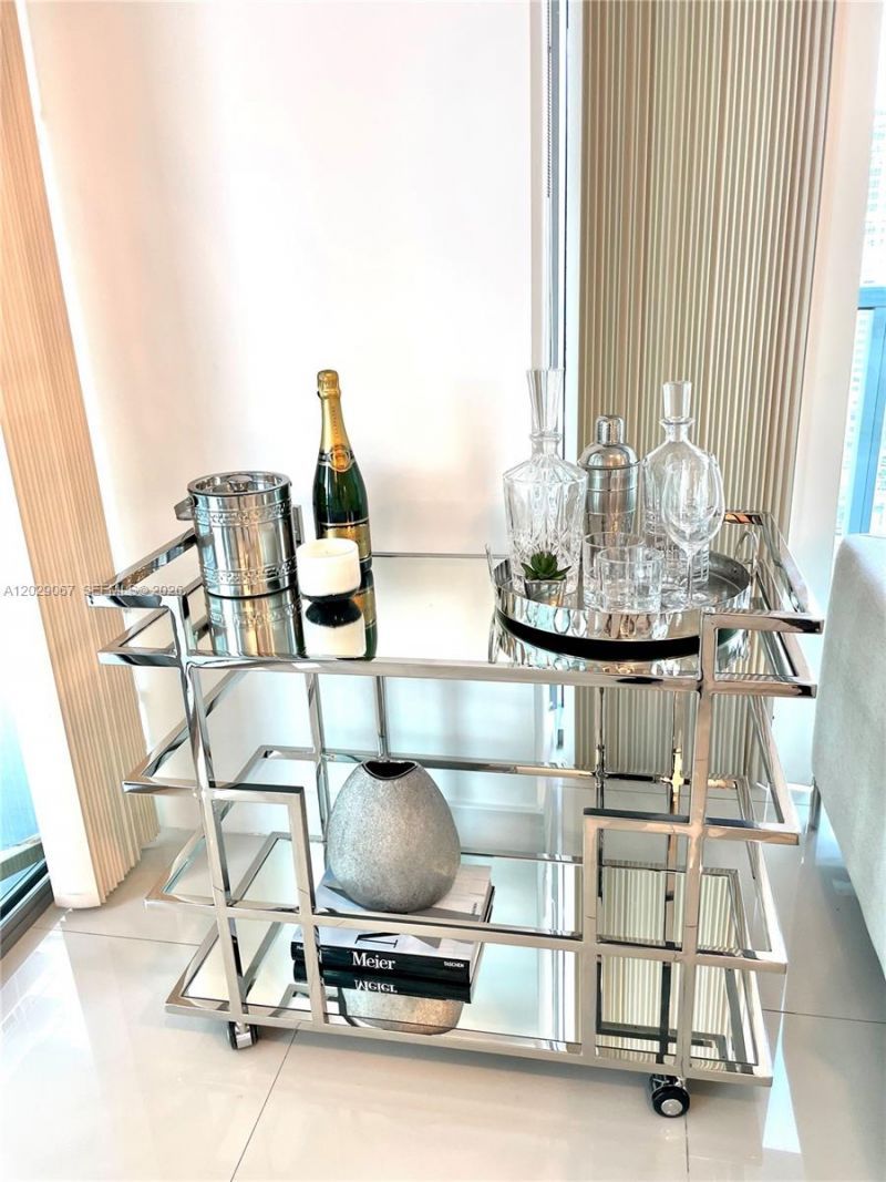 79 SW 12th St, Unit 2407-S, Miami, FL 33130 Photo