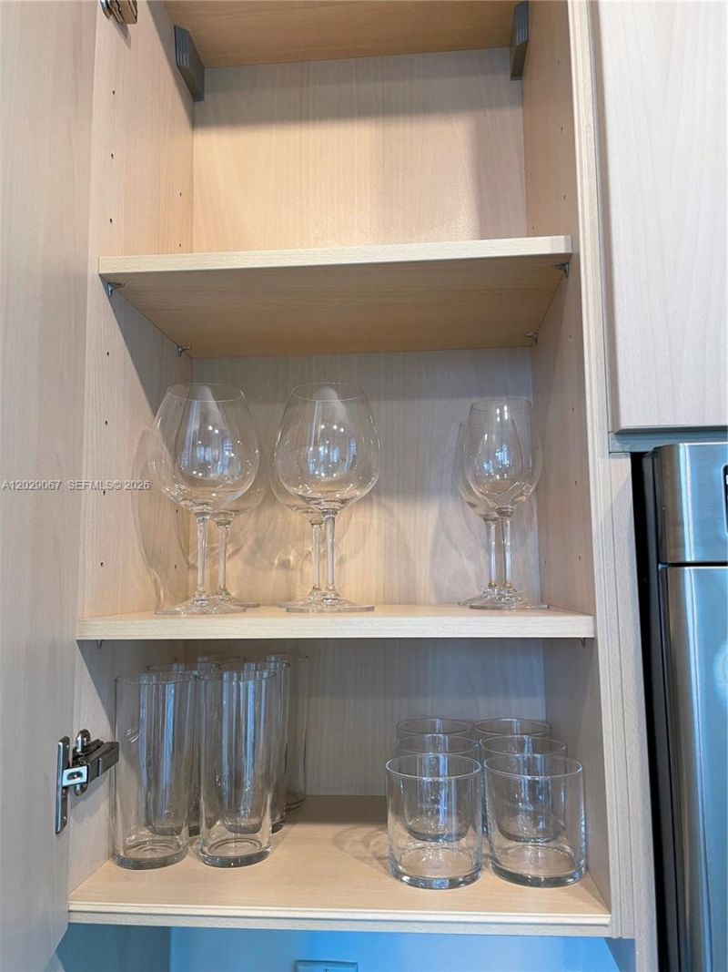 79 SW 12th St, Unit 2407-S, Miami, FL 33130 Photo
