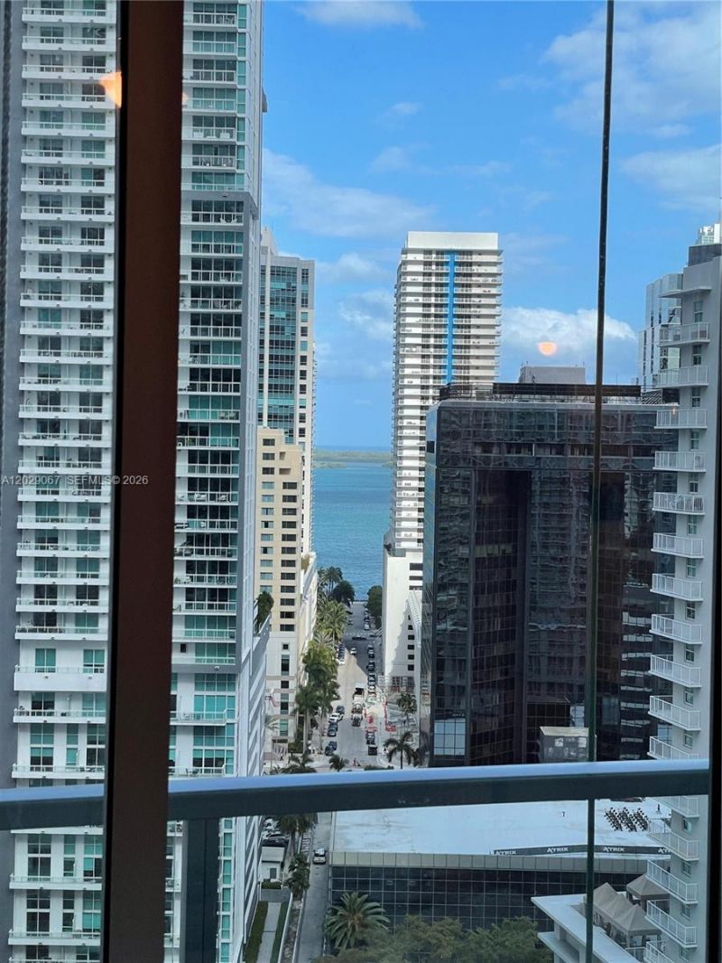 79 SW 12th St, Unit 2407-S, Miami, FL 33130 Photo