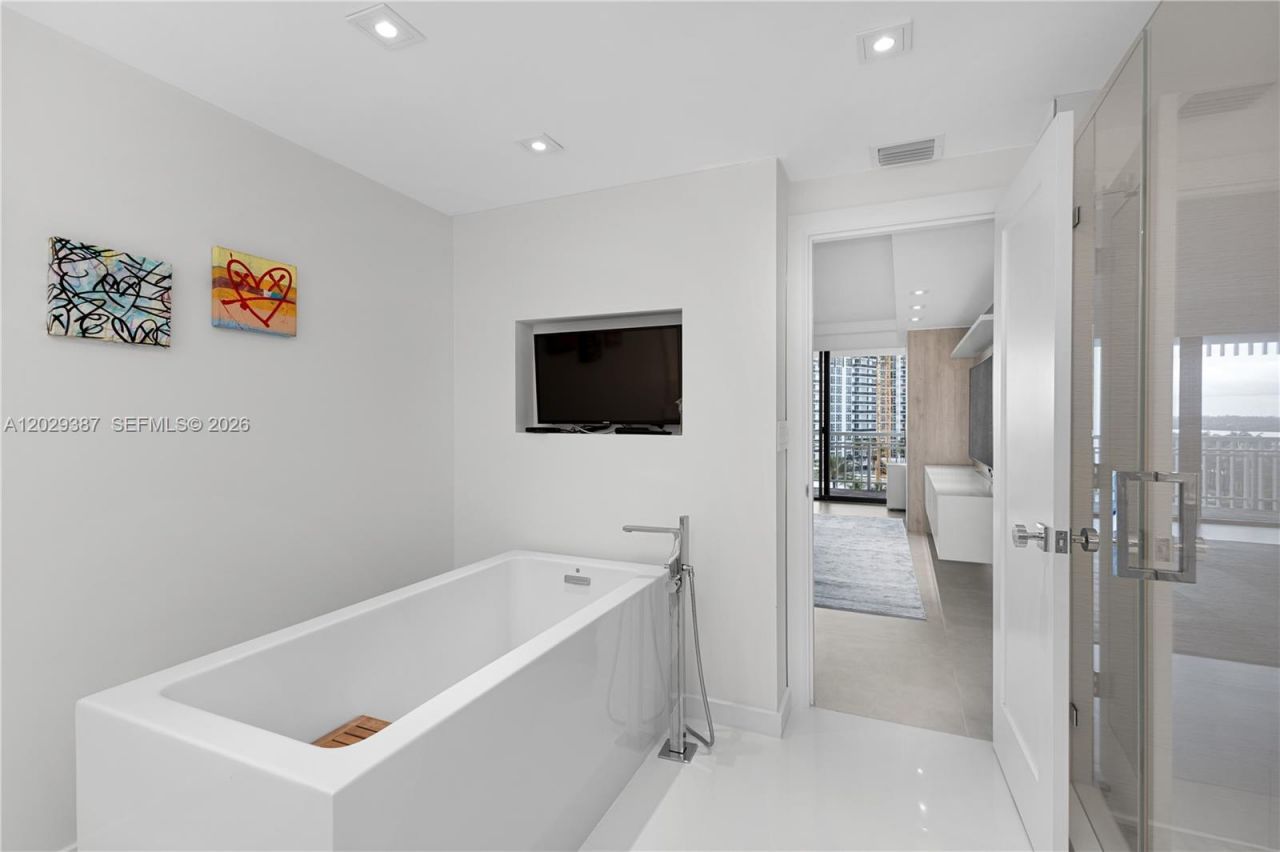 10205 Collins Ave , Unit 604, Bal Harbour, FL 33154 Photo