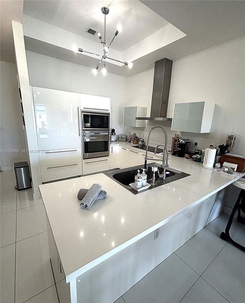 250 Sunny Isles Blvd, Unit TH-407, Sunny Isles Beach, FL 33160 Photo