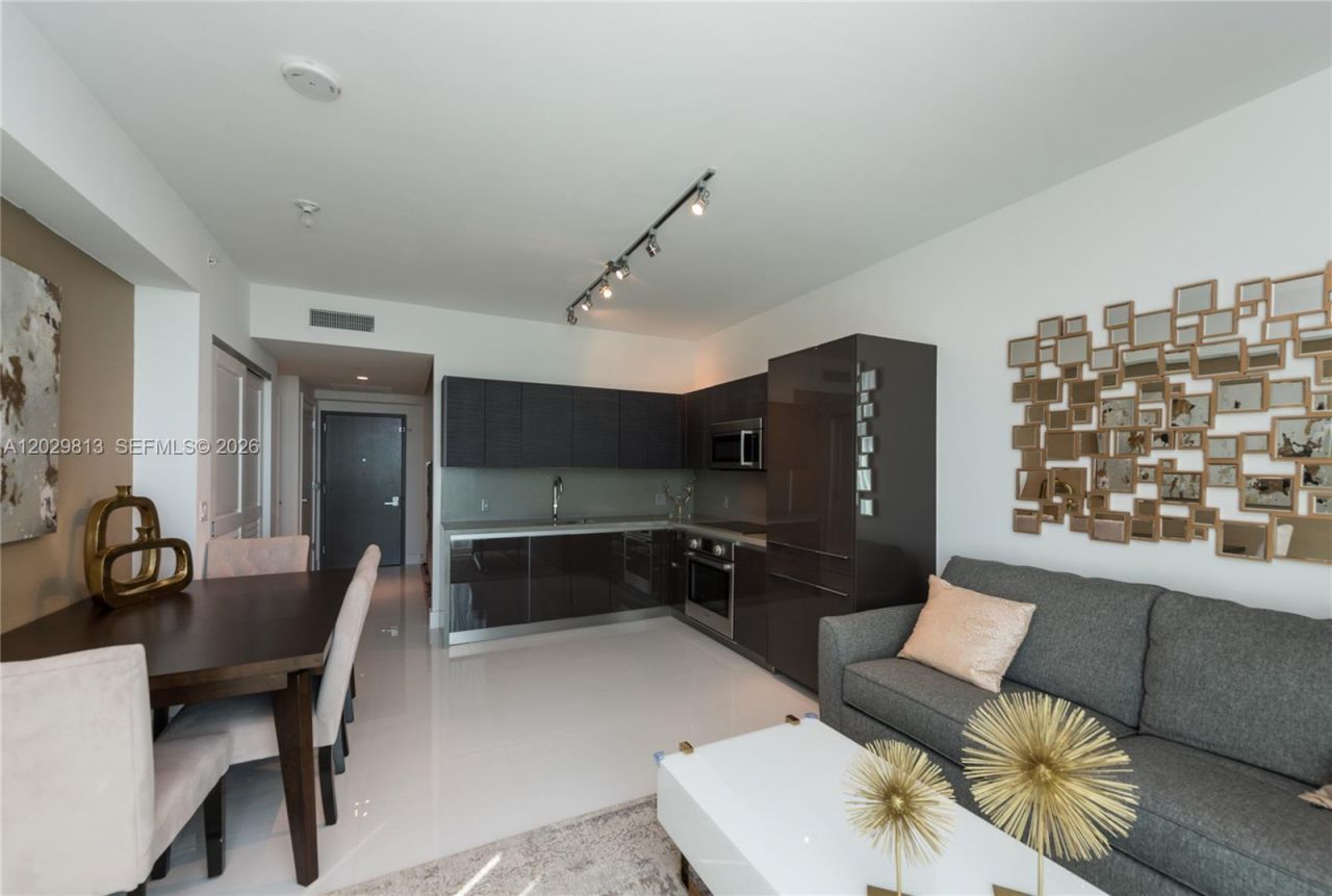 1080 Brickell Ave , Unit 4105, Miami, FL 33131 Photo