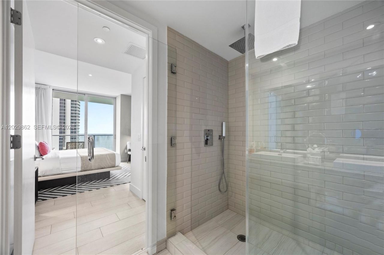 4010 S Ocean Dr, Unit R2307, Hollywood, FL 33019 Photo