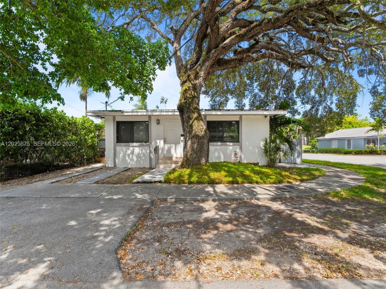 2745 SW 34th Ave, Miami, FL 33133 Photo