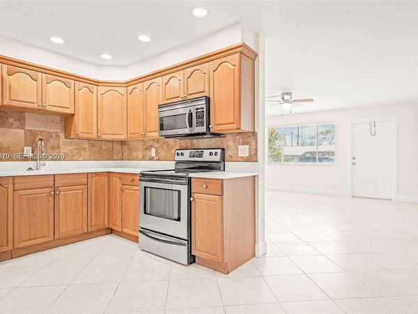 2175 NE 56th St , Unit 110, Fort Lauderdale, FL 33308