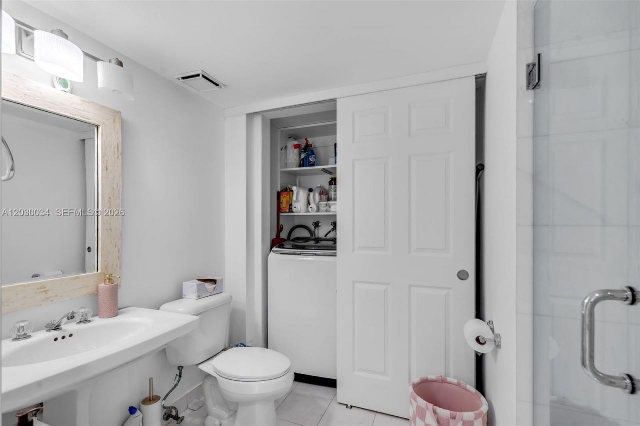 3500 Mystic Pointe Dr , Unit 1205, Aventura, FL 33180 Photo