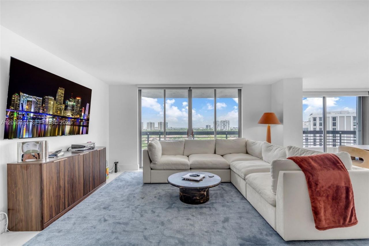 3500 Mystic Pointe Dr , Unit 1205, Aventura, FL 33180 Photo